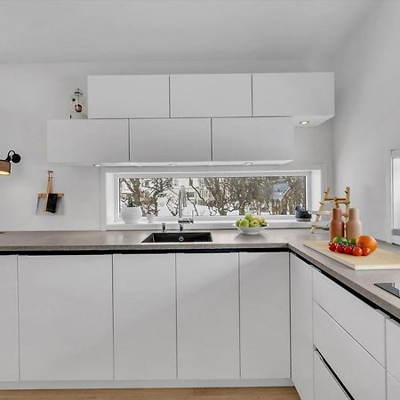 Kais Sauna, Jacuzzi, Cinema And Balcony House! Central Location Tromsø Zewnętrze zdjęcie