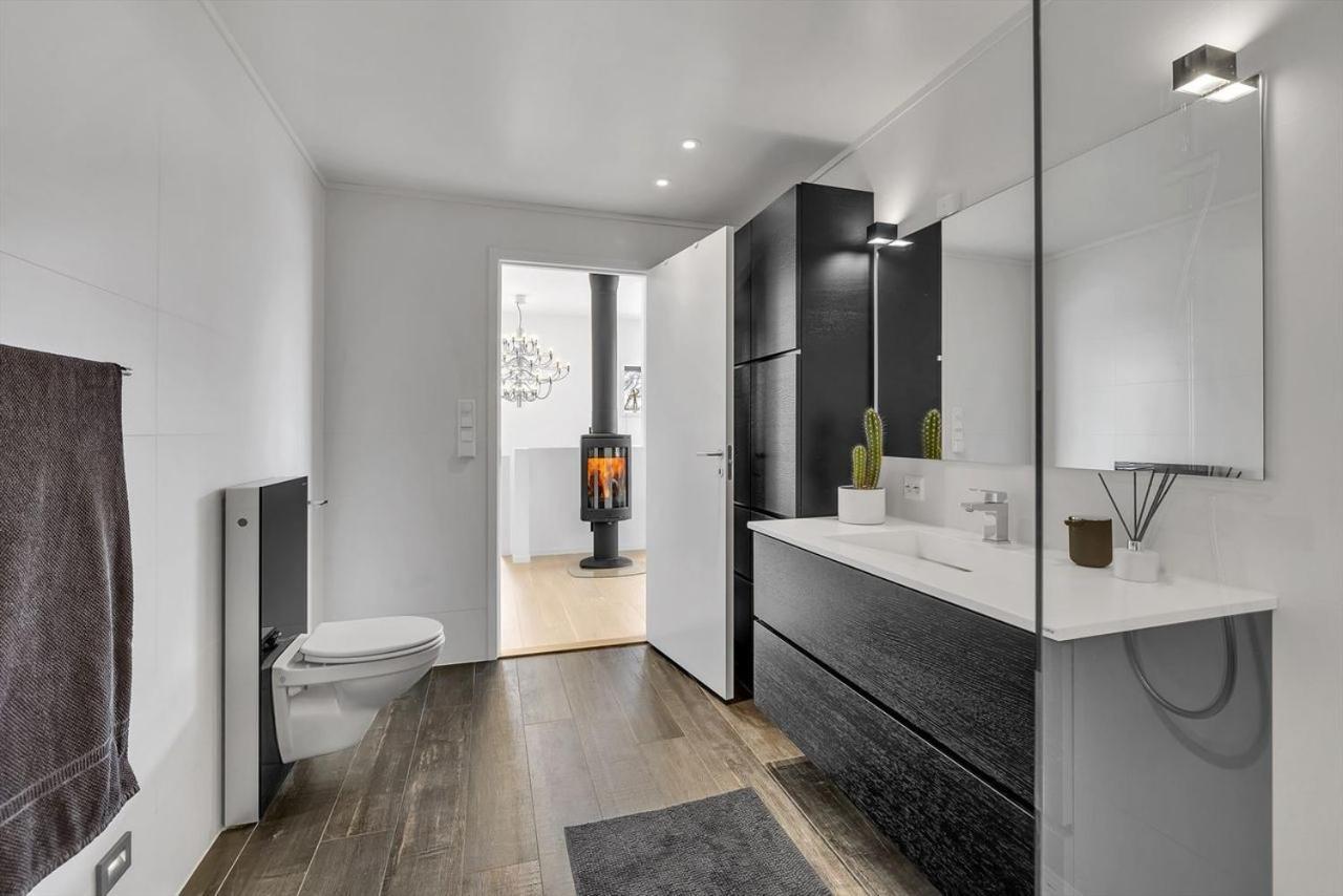 Kais Sauna, Jacuzzi, Cinema And Balcony House! Central Location Tromsø Zewnętrze zdjęcie