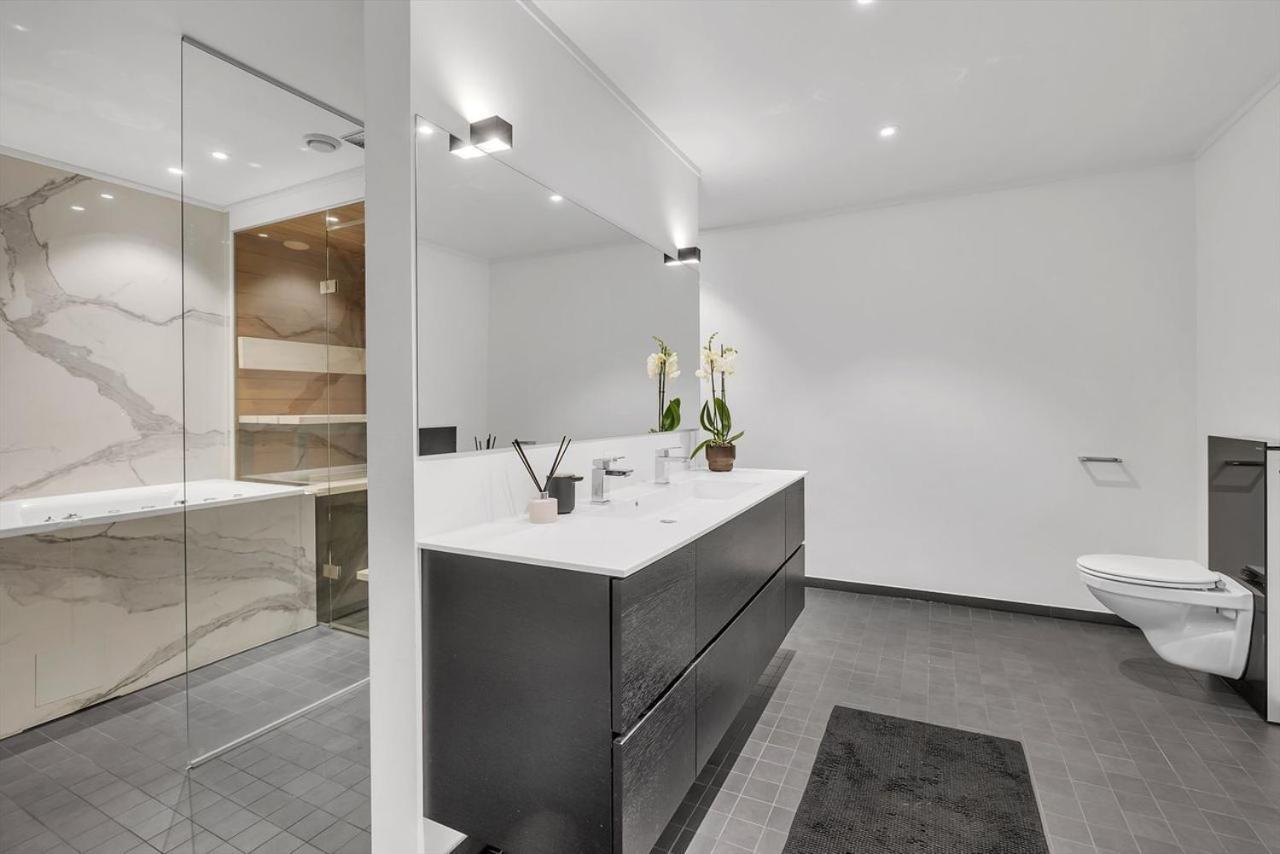 Kais Sauna, Jacuzzi, Cinema And Balcony House! Central Location Tromsø Zewnętrze zdjęcie